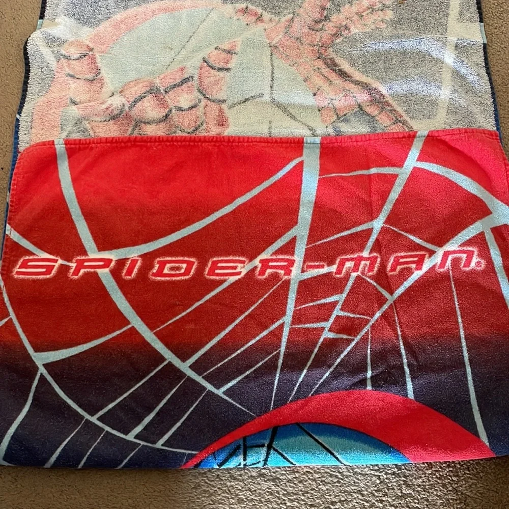 🕷️ Vintage 2001 Marvel Spider-Man Beach Towel – Bold & Collectible